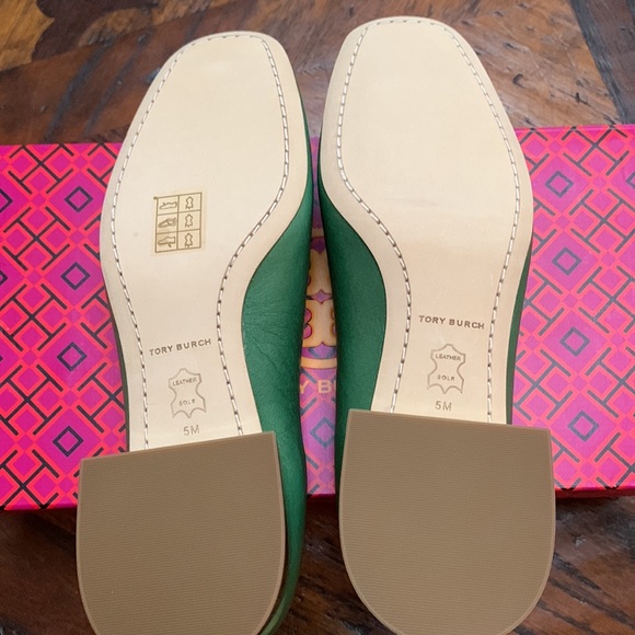 Tory Burch Georgia Pump, Rare color combination Shrub Green / Gold - Picture 7 of 8